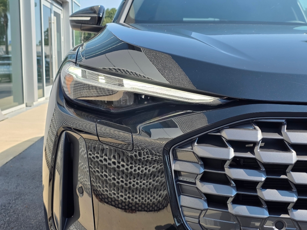 New 2026 Audi Q5 2.0T Premium Sport Utility