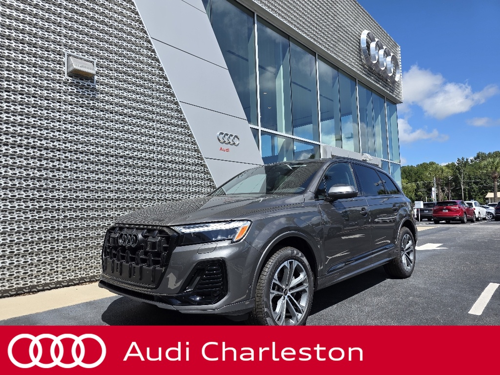 New 2026 Audi Q7 45 Premium Sport Utility