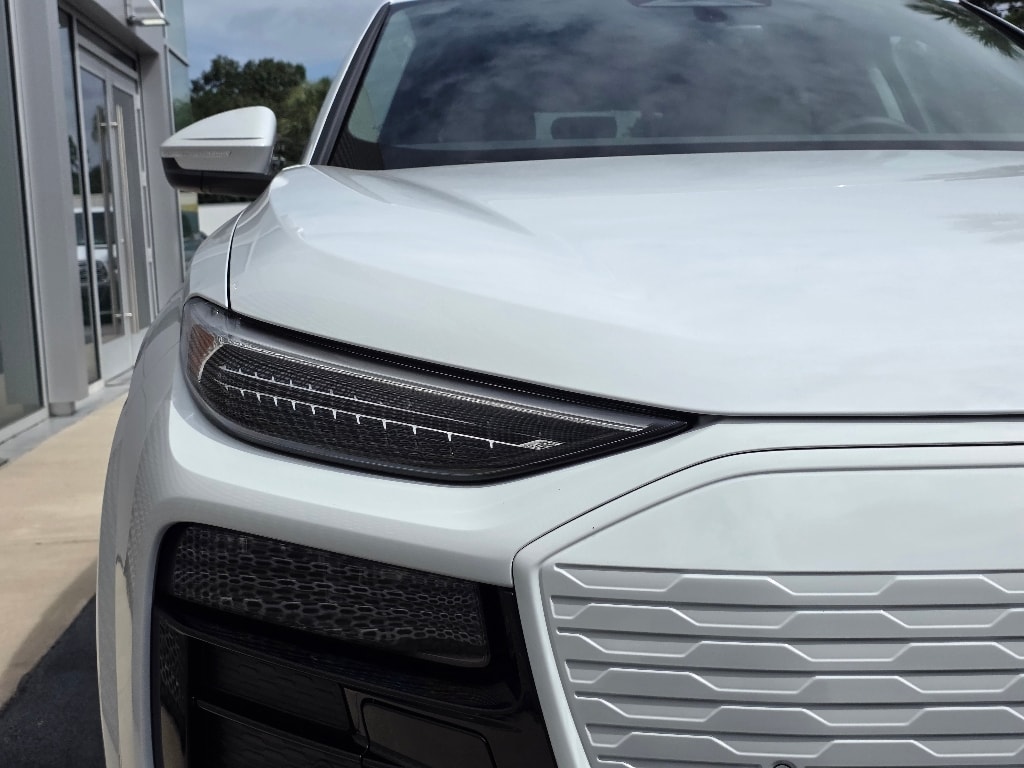 New 2027 Audi Q6 e-tron Premium Sport Utility