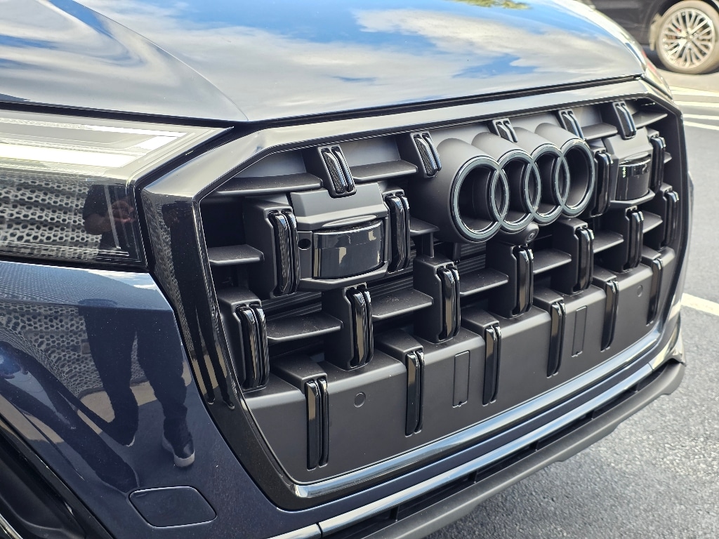New 2026 Audi Q7 45 Premium Sport Utility