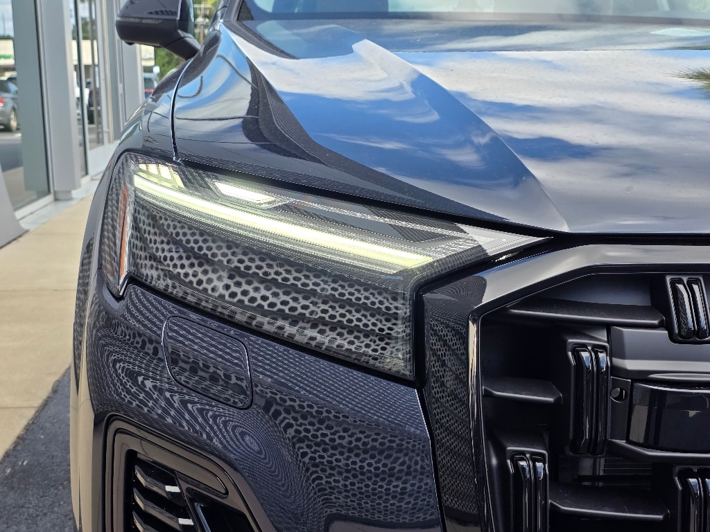 New 2026 Audi Q7 45 Premium Sport Utility