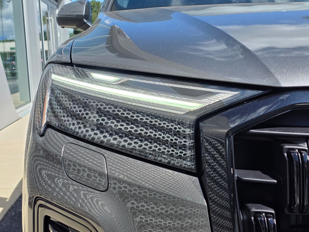 New 2026 Audi Q7 45 Premium Sport Utility