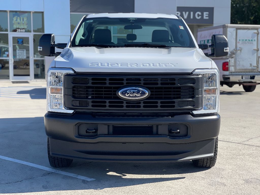 2026 Ford F-350 Super Duty XL - Photo 2