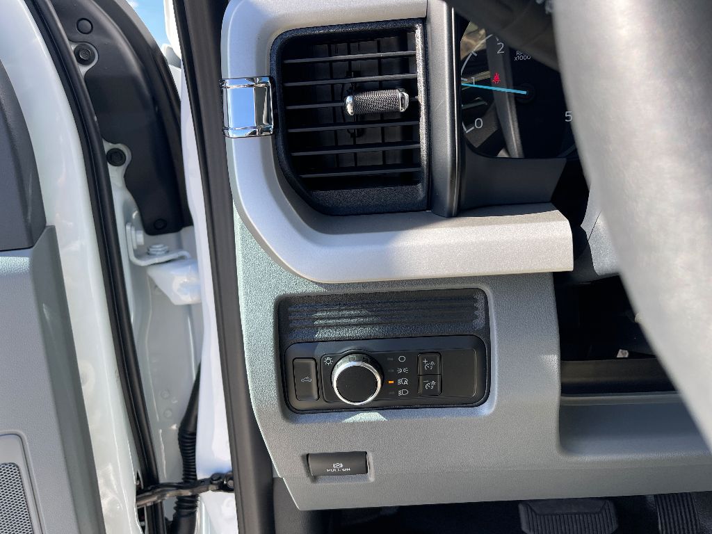 2026 Ford F-350 Super Duty XL - Photo 18