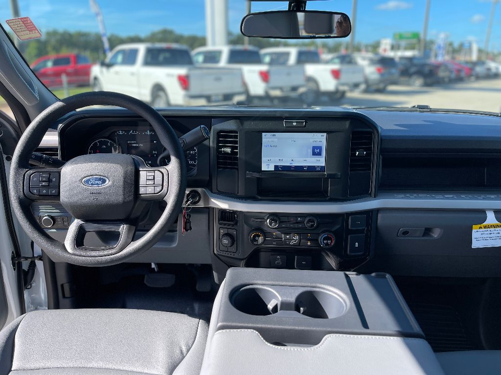 2026 Ford F-350 Super Duty XL - Photo 16