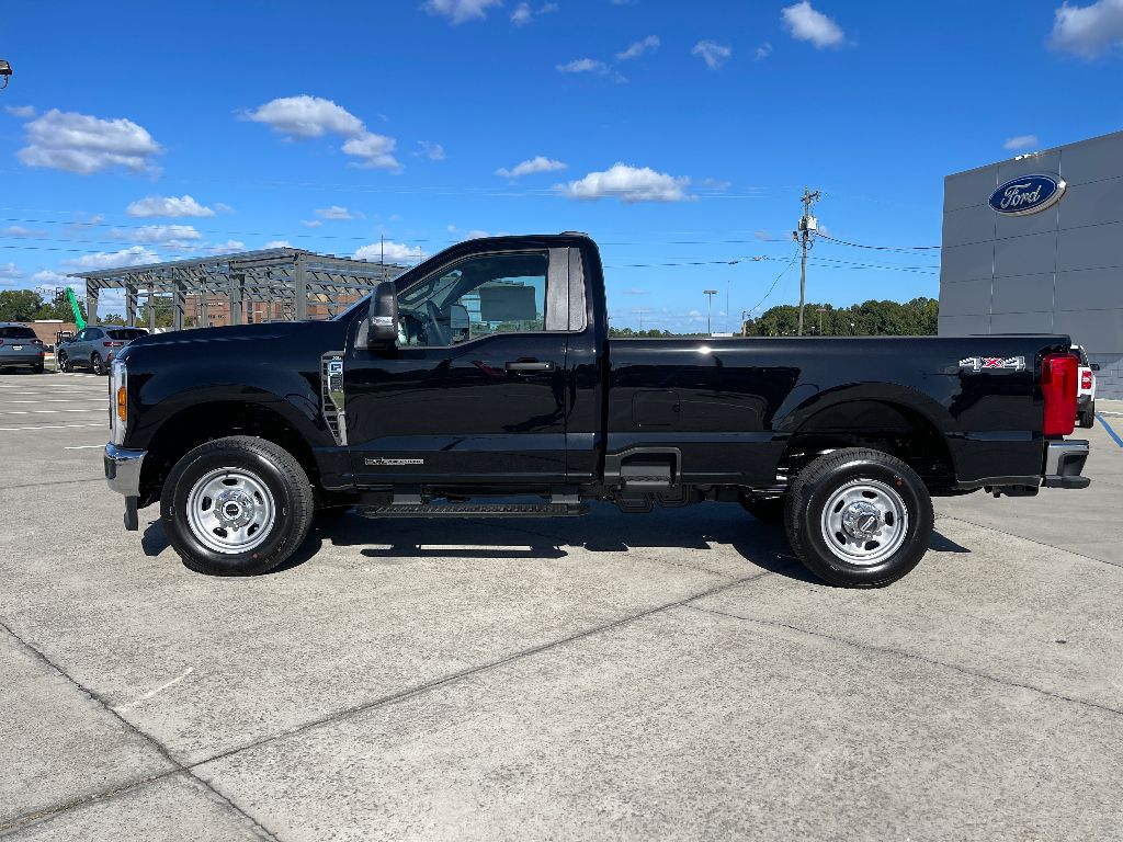 2026 Ford F-350 Super Duty XL - Photo 4