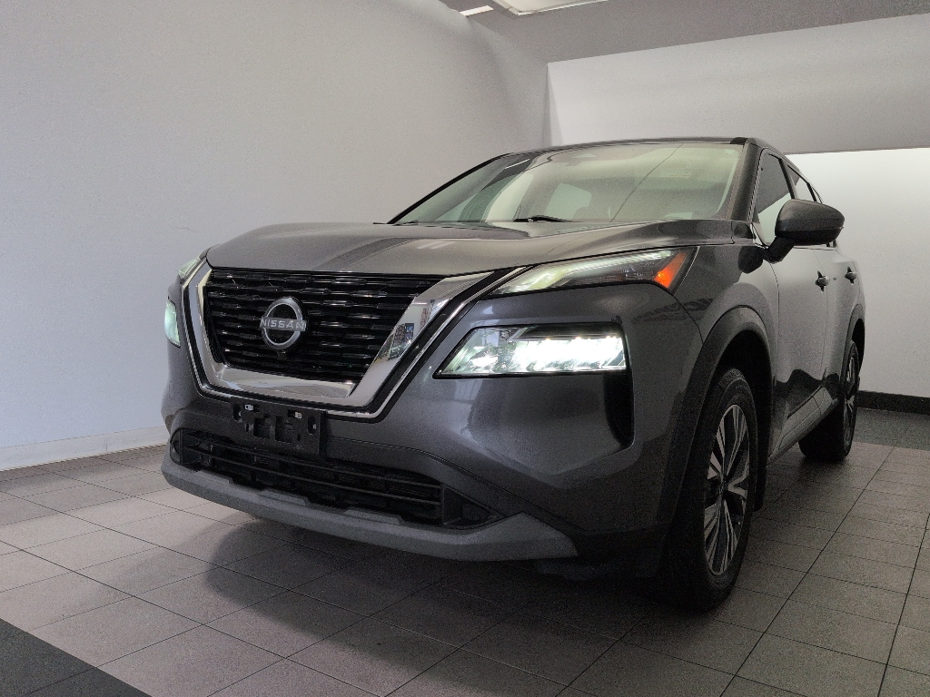 Used 2022 Nissan Rogue SV Sport Utility