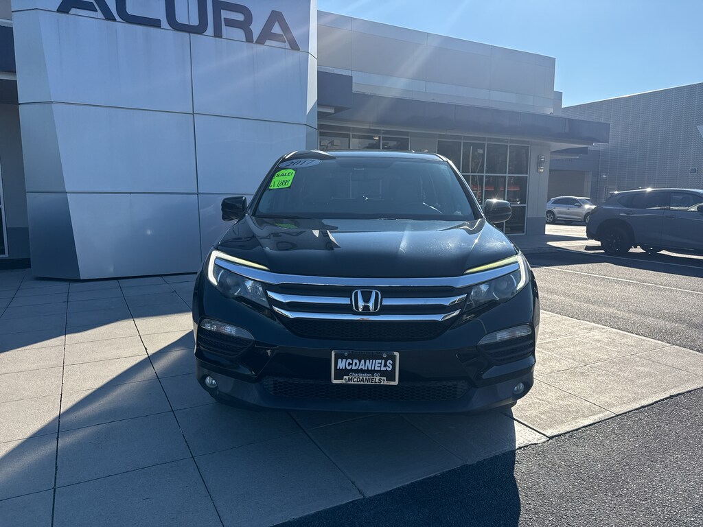 Used 2017 Honda Pilot EX-L w/Navigation FWD SUV