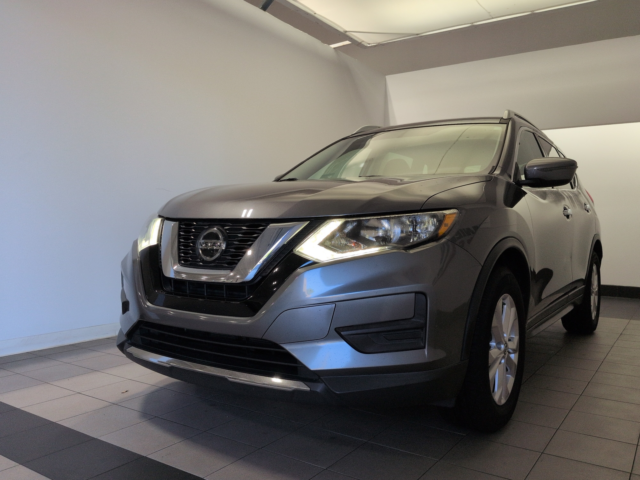 Used 2018 Nissan Rogue S SUV
