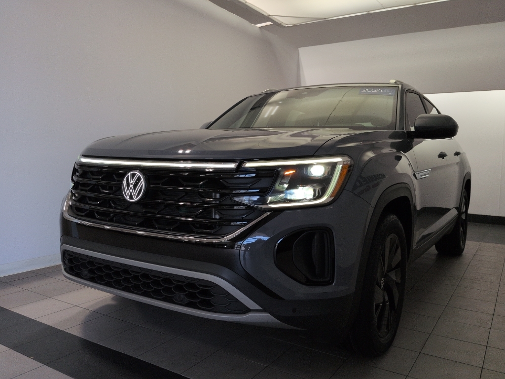Certified 2024 Volkswagen Atlas Cross Sport 2.0T SE w/Technology SUV
