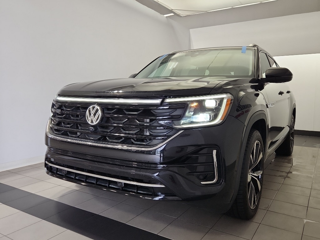 Used 2024 Volkswagen Atlas 2.0T SEL Premium R-Line SUV