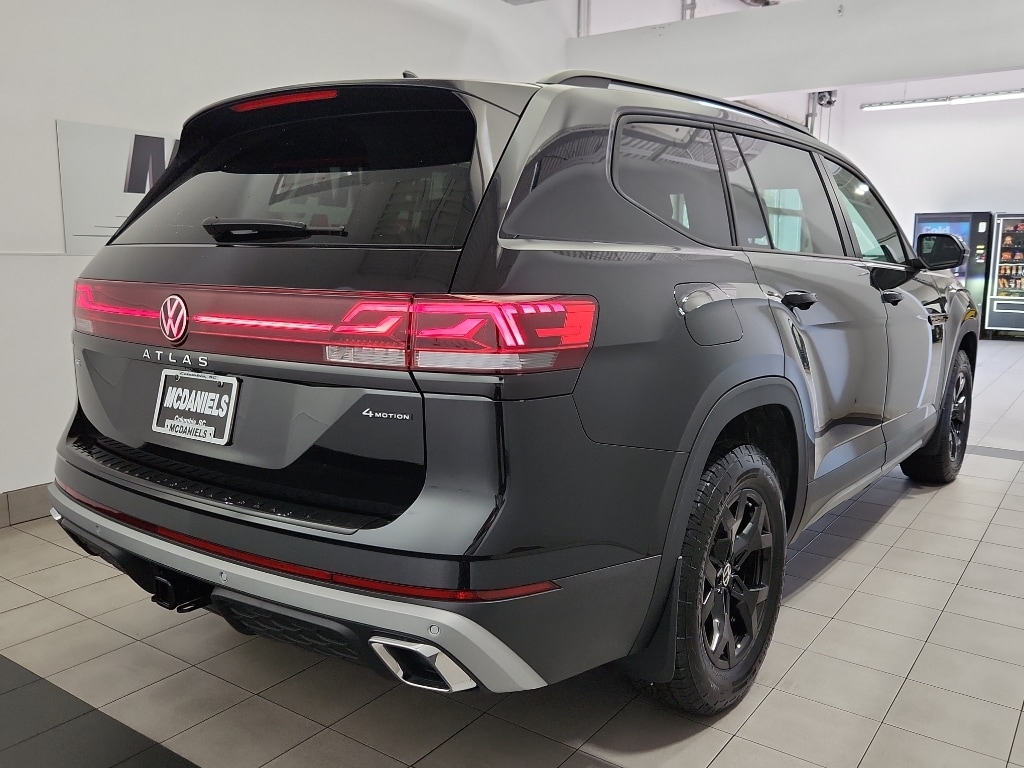New 2026 Volkswagen Atlas 2.0T Peak Edition Sport Utility
