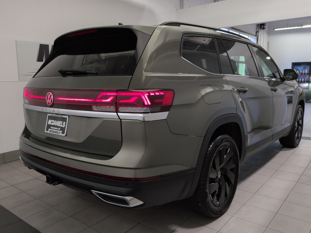 New 2026 Volkswagen Atlas 2.0T SE w/Technology Sport Utility