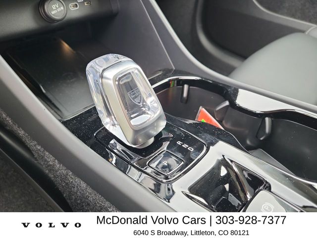 2026 Volvo XC40 Ultra - Photo 24