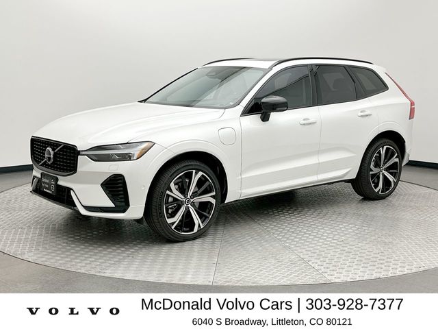2024 Volvo XC60 plug-in hybrid SUV 