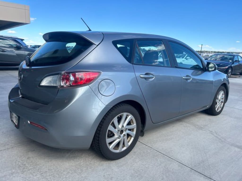 Used 2012 Mazda Mazda3 i Touring Hatchback