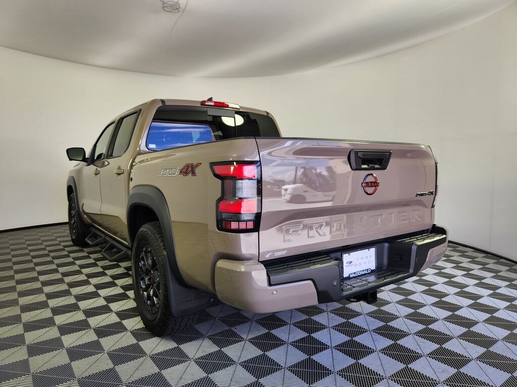 Used 2024 Nissan Frontier PRO-4X Truck Crew Cab