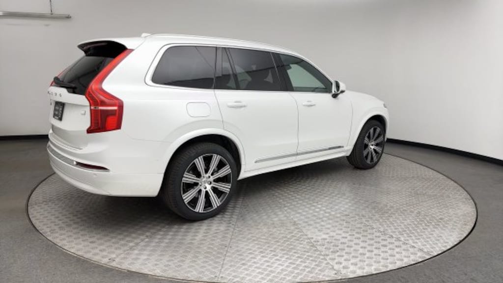 Certified 2024 Volvo XC90 Recharge Plug-In Hybrid Ultimate SUV