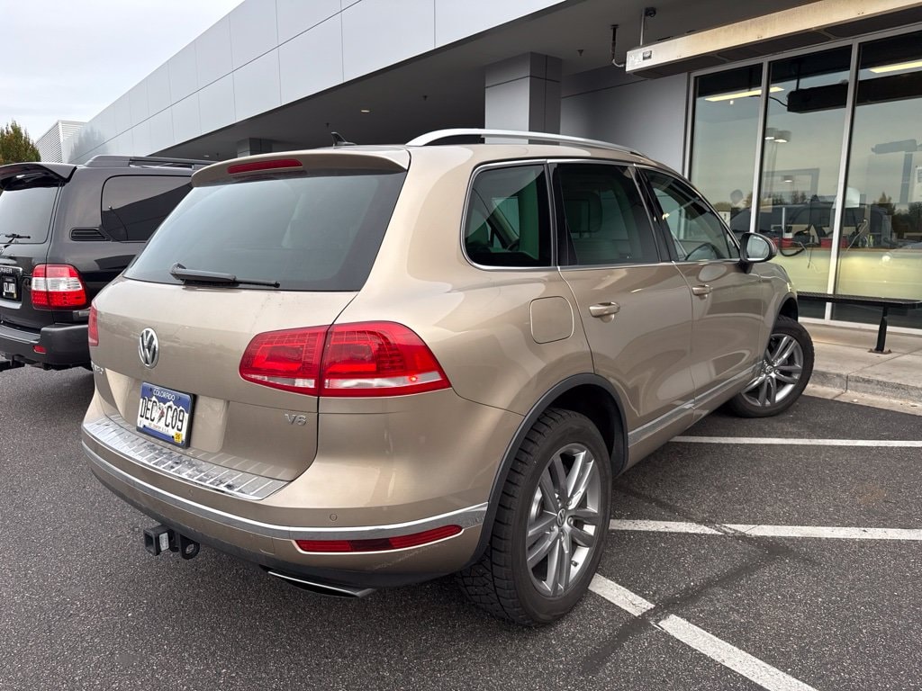 Used 2016 Volkswagen Touareg VR6 Lux 4MOTION SUV