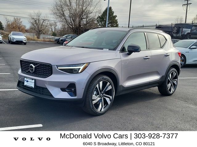 2026 Volvo XC40