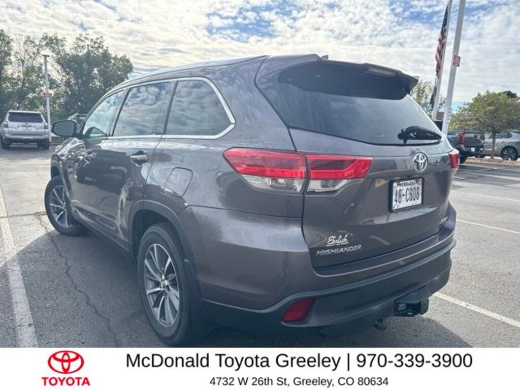 Used 2019 Toyota Highlander SE V6 SUV