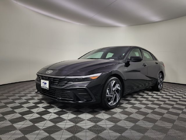  Hyundai Elantra Hybrid