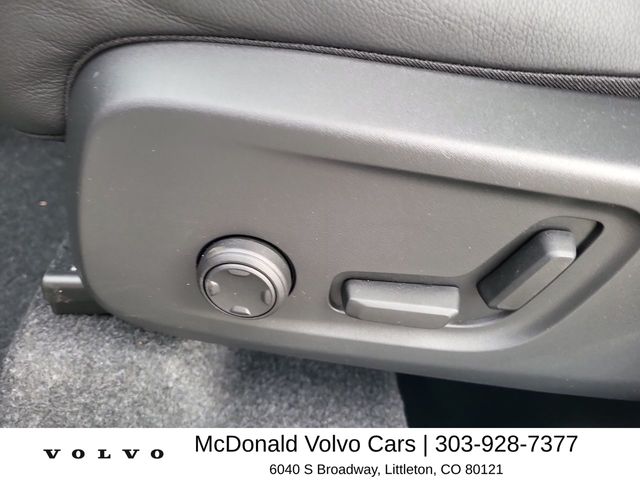 2026 Volvo XC40 Ultra - Photo 12