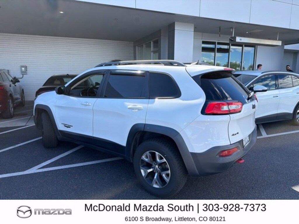 Used 2016 Jeep Cherokee Trailhawk 4x4 SUV
