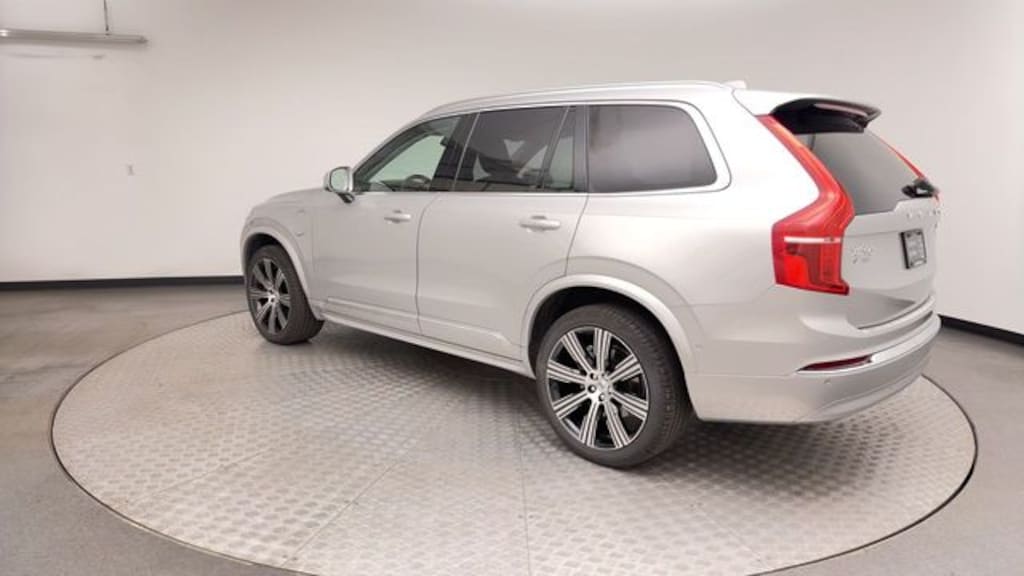 Certified 2025 Volvo XC90 Plug-In Hybrid T8 Plus SUV