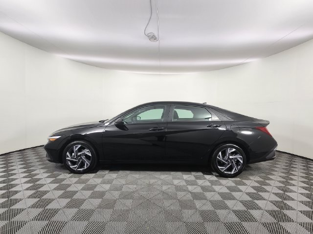 Used 2025 Hyundai Elantra Hybrid SEL Sport Sedan