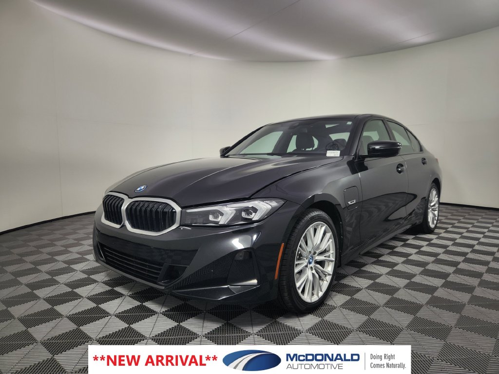 2023 BMW 330e