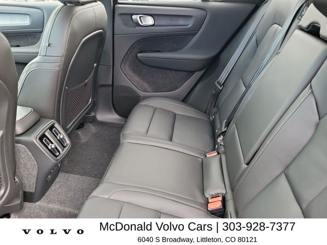 2026 Volvo XC40 Ultra - Photo 13
