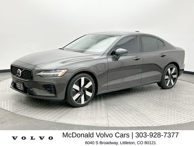 2025 Volvo S60 Plug-In Hybrid
