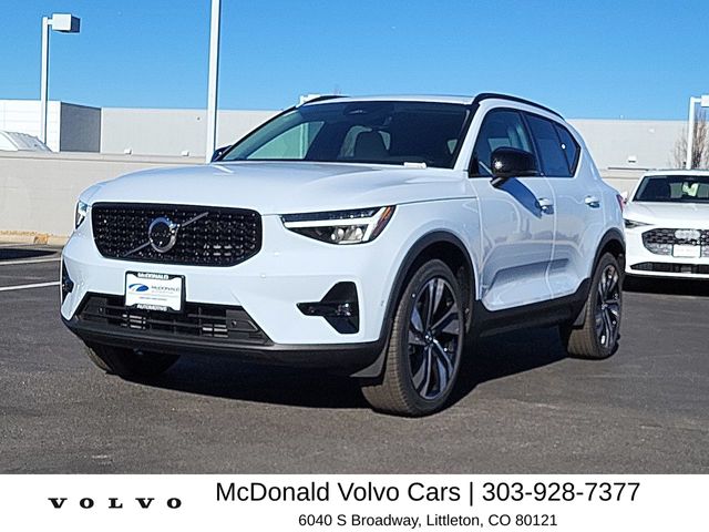 New 2026 Volvo XC40 B5 Plus SUV