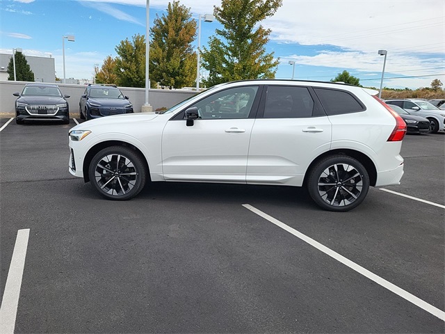 New 2026 Volvo XC60 B5 Plus SUV