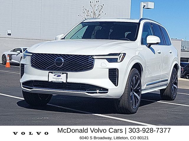 New 2026 Volvo XC90 B5 Core SUV