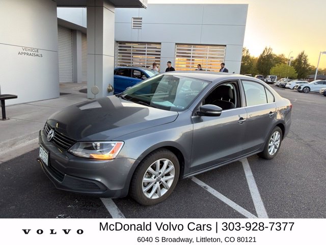 Used 2014 Volkswagen Jetta 1.8T SE Sedan
