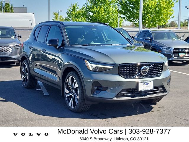New 2026 Volvo XC40 B5 Ultra SUV