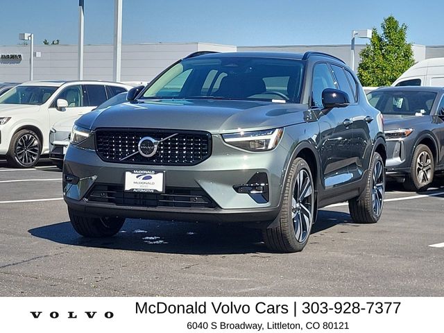 New 2026 Volvo XC40 B5 Ultra SUV