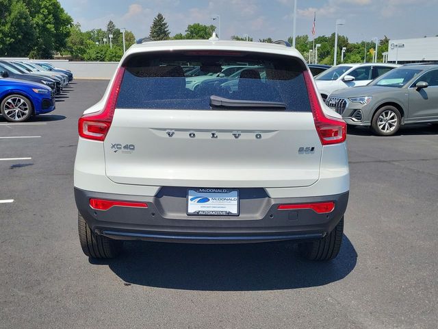 New 2026 Volvo XC40 B5 Plus SUV
