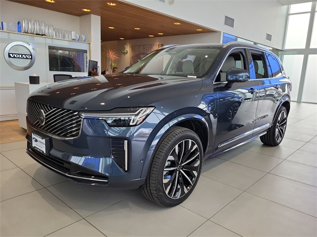  Volvo XC90 plug-in hybrid