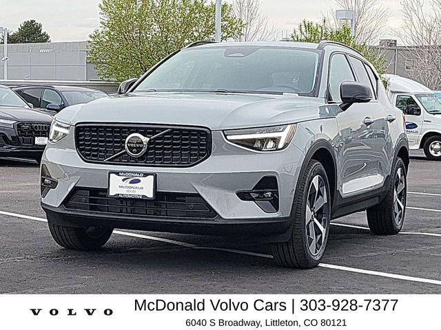 New 2026 Volvo XC40 B5 Plus SUV