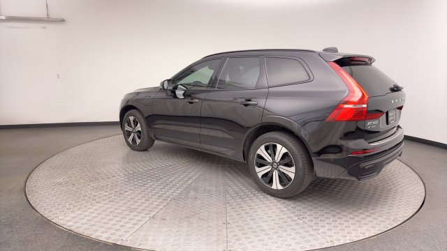 Used 2025 Volvo XC60 plug-in hybrid T8 Plus SUV