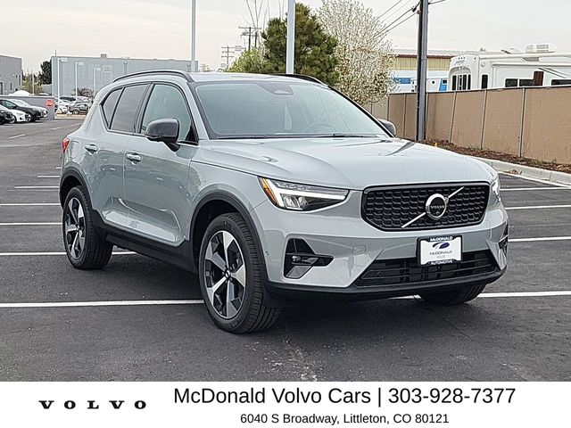 New 2026 Volvo XC40 B5 Plus SUV