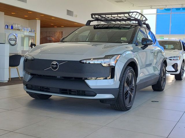 2026 Volvo EX30 Cross Country
