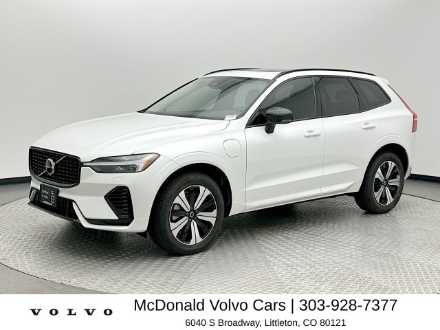 Used 2025 Volvo XC60 plug-in hybrid T8 Core SUV