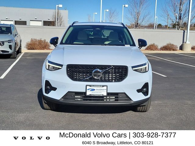 New 2026 Volvo XC40 B5 Plus SUV