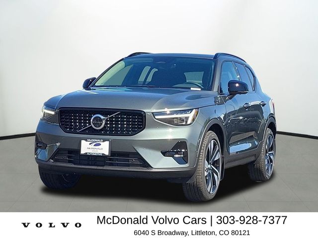 New 2026 Volvo XC40 B5 Ultra SUV