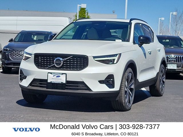 New 2026 Volvo XC40 B5 Ultra SUV