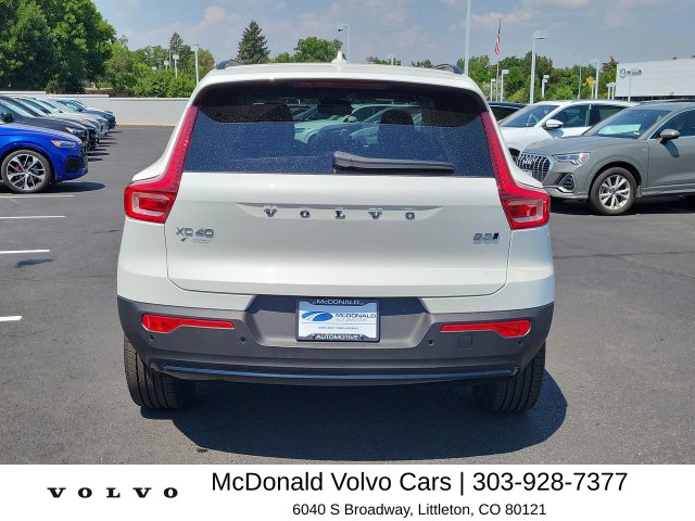 New 2026 Volvo XC40 B5 Plus SUV